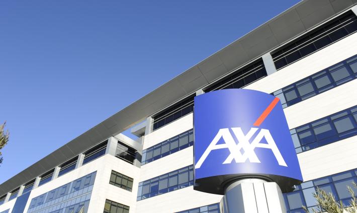 ناشطون فرنسيون يطالبون شركة أكسا بوقف استثماراتها في الشركات الإسرائيلية