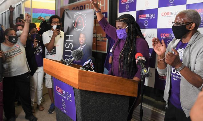 عضو الكونغرس كوري بوش تتعرض لهجمة عنصرية بسبب دعمها BDS