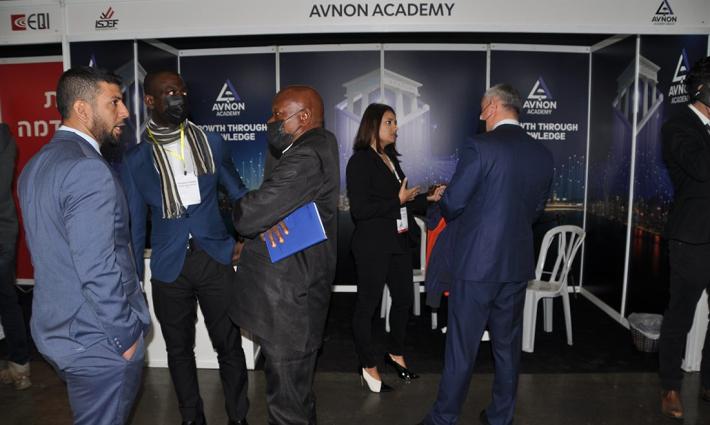 الاحتلال يبيع المجر نظام تجسس على شبكات التواصل