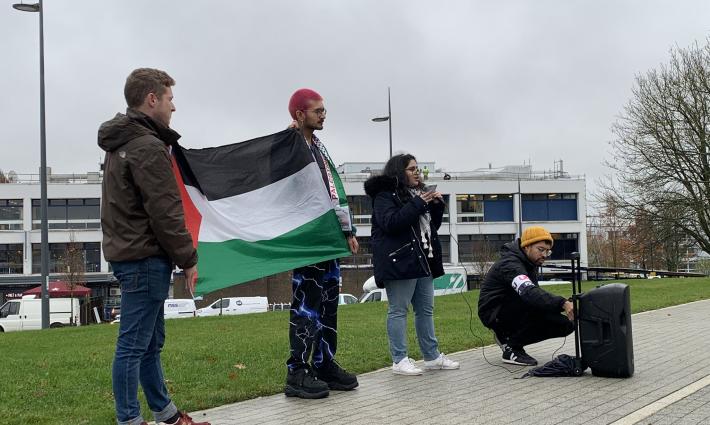 جامعة وارويك البريطانية تستجيب لمطالب الاعتصام الطلابي