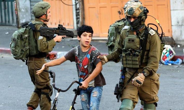 دبلن.. وقفة احتجاجية ضد الانتهاكات الإسرائيلية بحق الأطفال الفلسطينيين