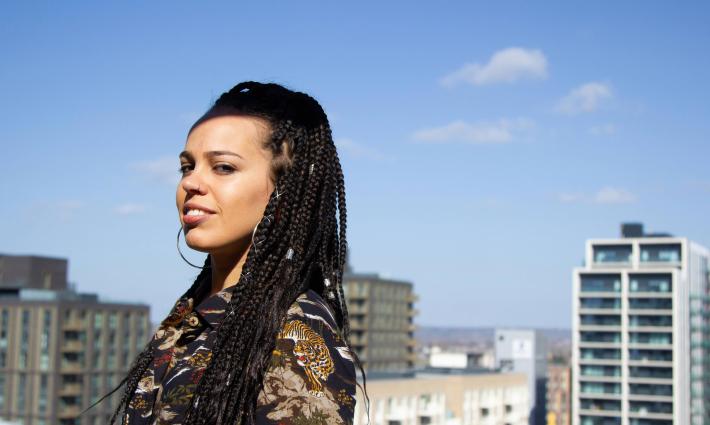 حركة المقاطعة تشيد بعدم مشاركة الفنانة إليان كوريا في العروض الإسرائيلية