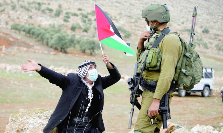 نشرة أخبار "مقاطعة"