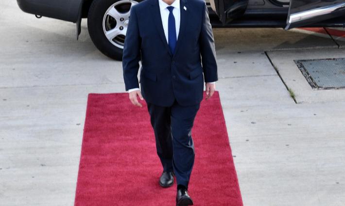 رئيس وزراء الاحتلال يتوجه للإمارات في أول زيارة منذ التطبيع