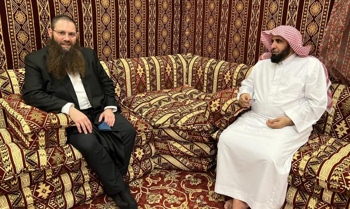 مدير سابق لهيئة دينية سعودية يستضيف حاخامًا أمريكيًا إسرائيليًا