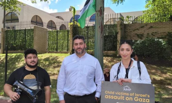 وقفة احتجاجية أمام سفارة الاحتلال في واشنطن رفضًا للجرائم ضد الفلسطينيين