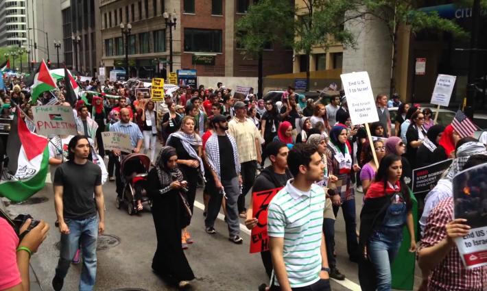 شيكاغو: وقفة تضامنية مع فلسطين ورافضة للتطبيع الإماراتي الإسرائيلي
