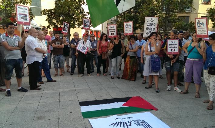 برشلونة.. وقفة احتجاجية تطالب ميسي وسواريز بعدم اللعب في تل أبيب