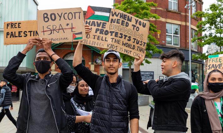 مجلس محلي بريطاني يسحب استثماراته من شركات إسرائيلية