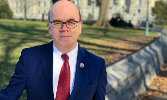 عضو كونغرس يدعو للضغط على "إسرائيل" لوقف مهاجمة مؤسسات فلسطينية