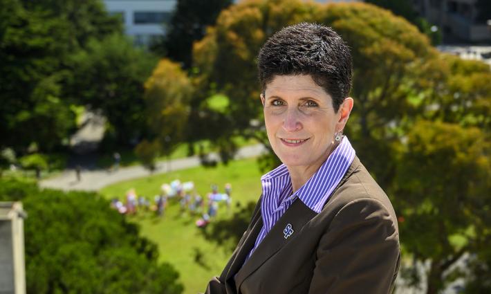 جامعة أمريكية تُواصل هجومها على أكاديميين مناصرين لفلسطين