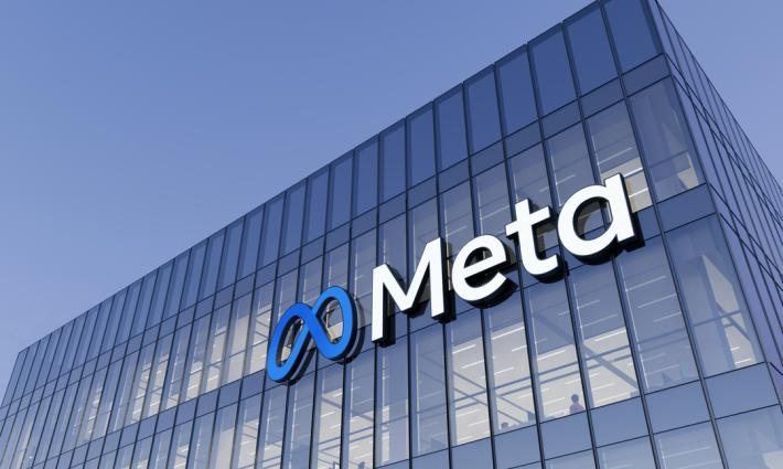 تحقيق داخلي في “فيسبوك” يكشف انتهاك حقوق الإنسان في فلسطين