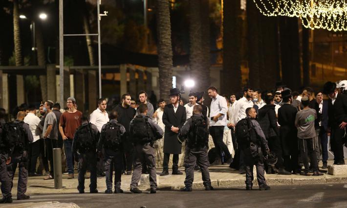 نشرة أخبار "مقاطعة"