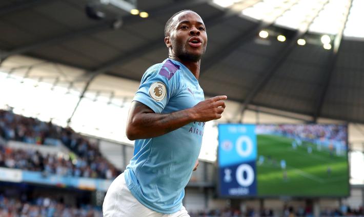 دعوات للاعب كرة القدم سترلينج لوقف تعاونه مع شركة PUMA المتواطئة مع الاحتلال