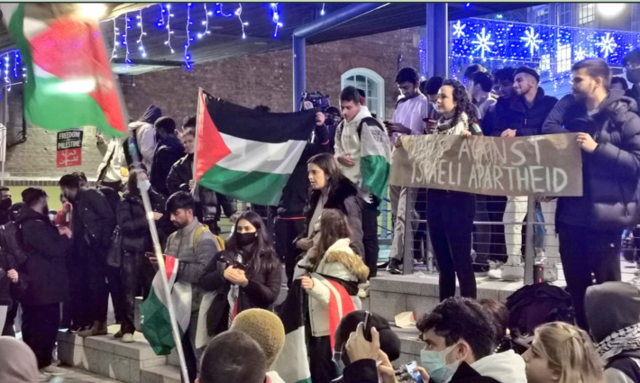 أكاديميون وطلاب يؤكدون حقهم في مناصرة فلسطين