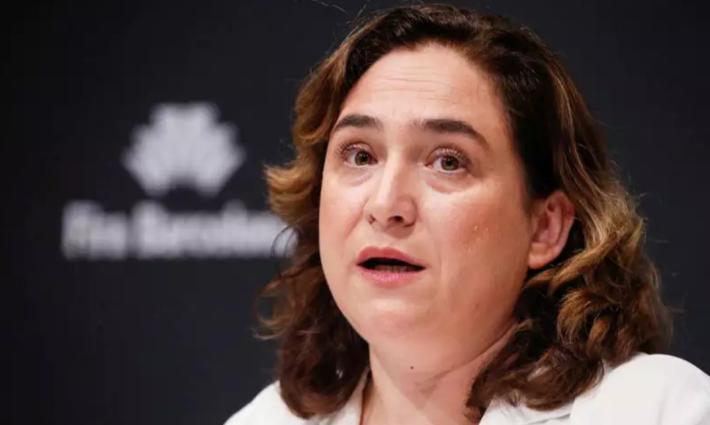 بدء التحريض الإسرائيلي ضد رئيسة بلدية برشلونة بسبب قطع العلاقات ?