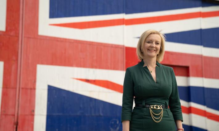 انتقادات لوزيرة الخارجية البريطانية بسبب دعم العدوان الإسرائيلي على غزة