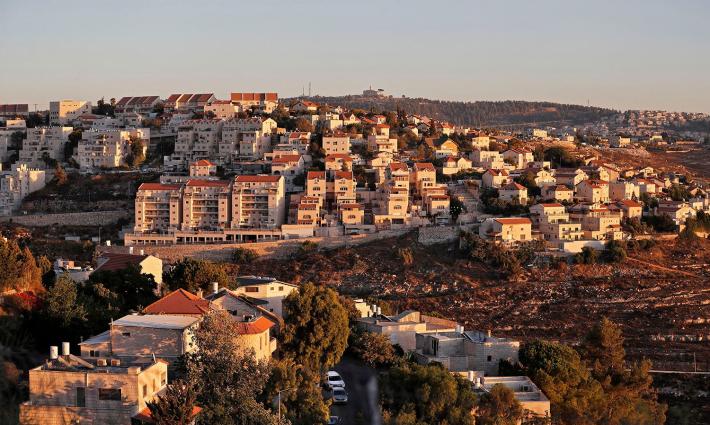 الحكومة الفرنسية تدين بناء نحو 2000 وحدة استيطانية بالضفة الغربية