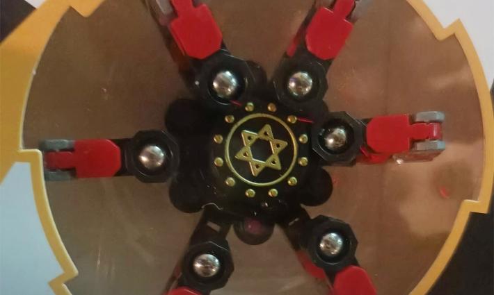 "لعبة نجمة داود" تثير أزمة في سوق ألعاب الأطفال بمصر