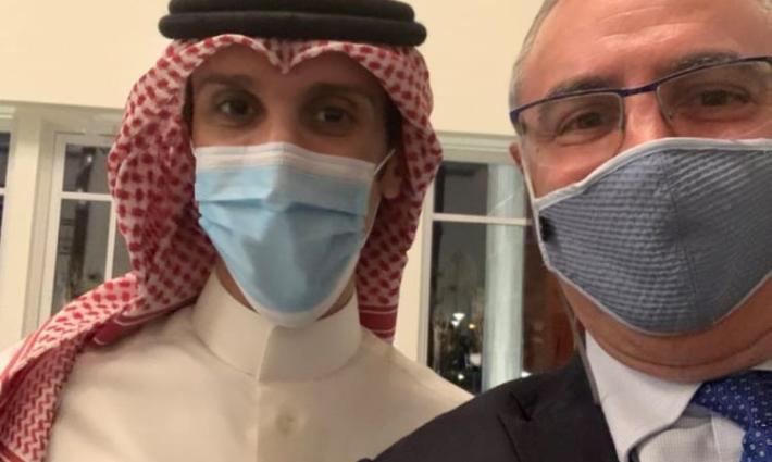 وصول أول سفير لـ "إسرائيل" لدى البحرين إلى المنامة