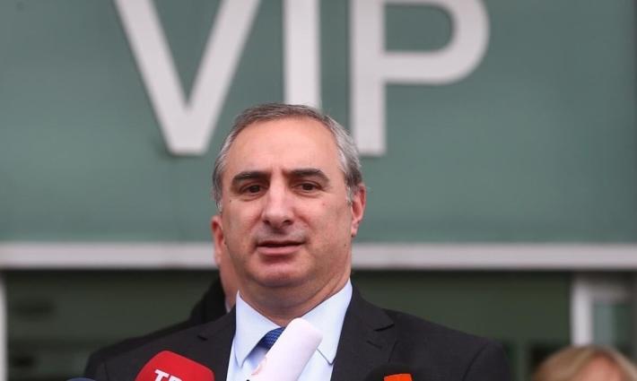 الاحتلال يبدأ باستيراد الألومنيوم من البحرين