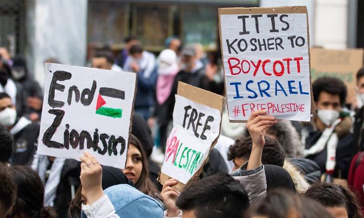 منظمة أمريكية تدين استهداف الاحتلال للمتضامنين مع فلسطين