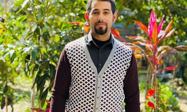 الحملة الفلسطينية للمقاطعة تتضامن مع شاعر فلسطيني ممنوع من السفر