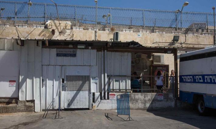 ليدز.. حملة التضامن تدعو لتحرك عاجل لحماية الأسرى من كورونا