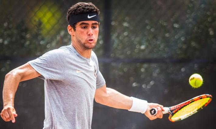 الحملة التونسية تطالب لاعب التنس عزيز دوقاز بالانسحاب من مباراة مع خصم إسرائيلي