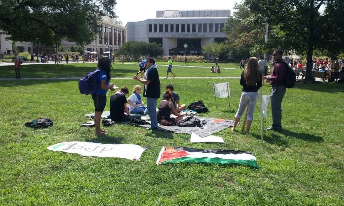 الحملة الفلسطينية تدين أمراً تنفيذياً يحارب الأنشطة الفلسطينية في الجامعات الأميركية