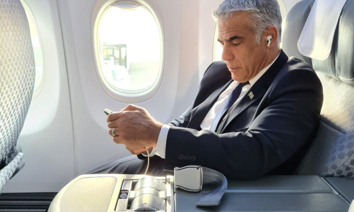 تخوف إسرائيلي من خسارة تحالفات استراتيجية بسبب يائير لابيد