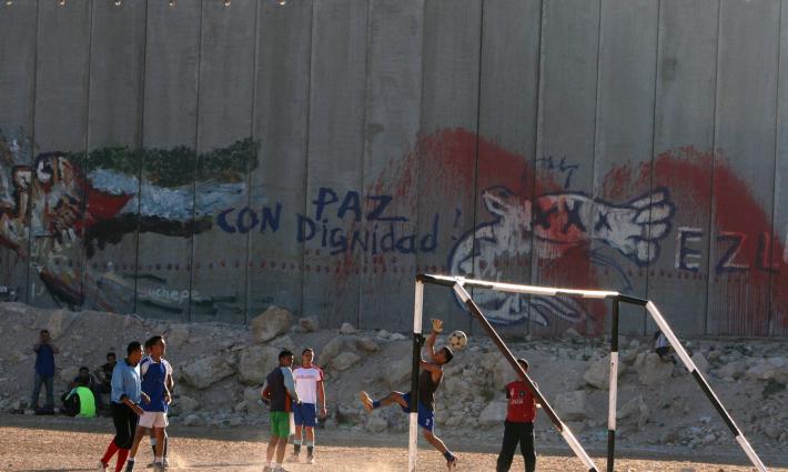 رسالة فلسطينية لبرشلونة: لا تغسلوا الفصل العنصري الإسرائيلي