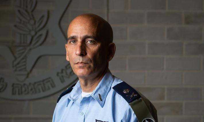 ضابط إسرائيلي في مقابلة مع صحيفة بحرينية