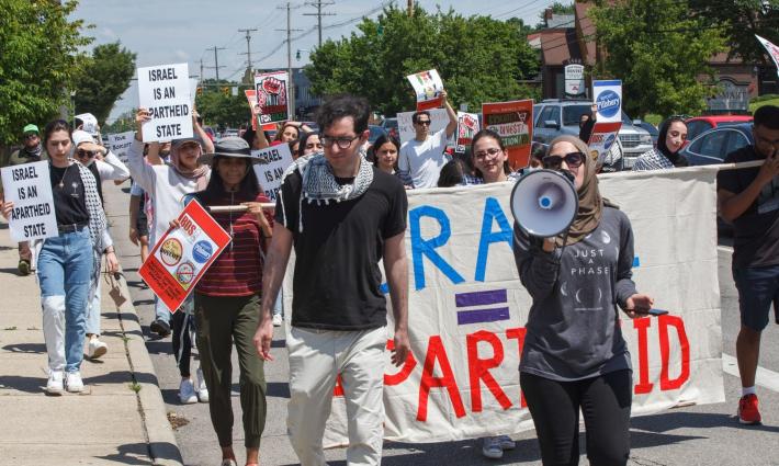 حركة المقاطعة تدعو لعاصفة تغريد لفضح الفصل العنصري الإسرائيلي