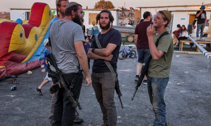 محامي عن مجموعة تمول إرهابيين إسرائيليين يدير محادثات بن غفير الائتلافية