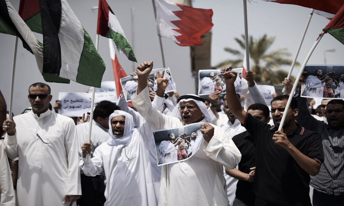 إلغاء احتفالات صهيونية في البحرين بسبب الاحتجاجات ضد التطبيع ✊?