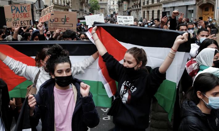 مشروع قانون في إسبانيا لمنع تمويل من يدعم ويتضامن مع فلسطين