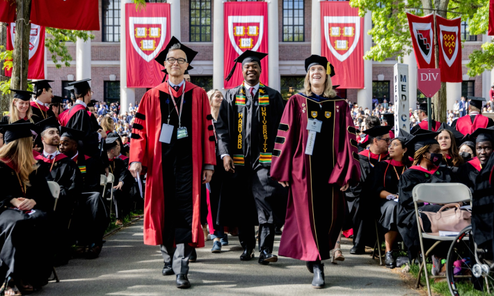 "رايتس ووتش" تدعو جامعة "هارفارد" لدعم قيم الحرية الأكاديمية ?