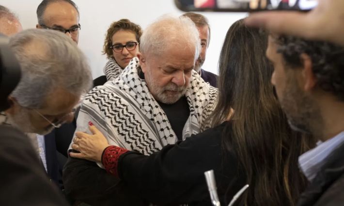 الرئيس البرازيلي: ملتزمون بدعم فلسطين في جميع المحافل الدولية ✊?