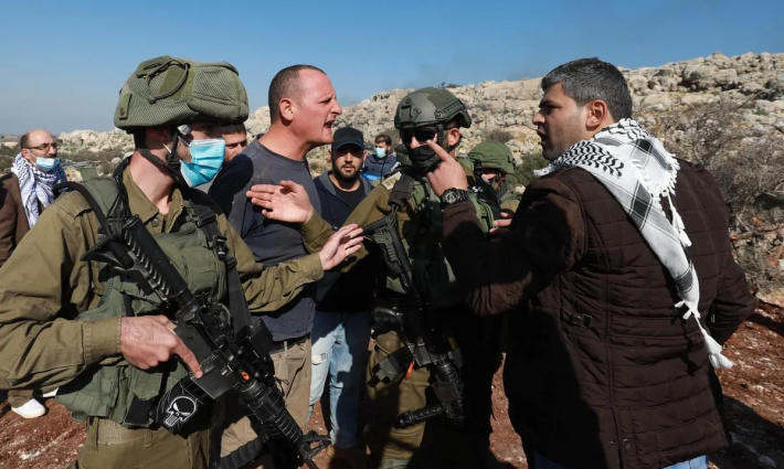 استطلاع: نصف الإسرائيليين يعتقدون أنهم يستحقون حقوقًا أكثر من غيرهم ?