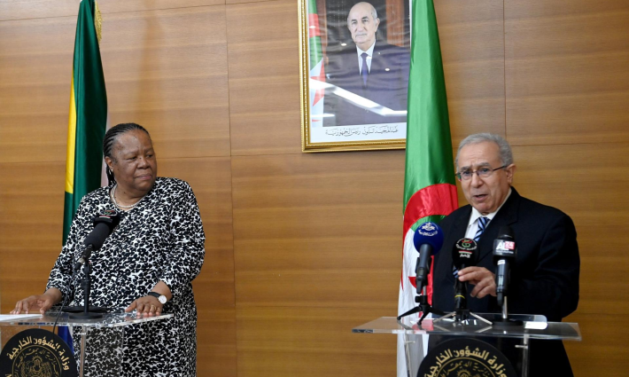 جهود لمنع حصول "إسرائيل" على صفة مراقب في الاتحاد الإفريقي ✊?