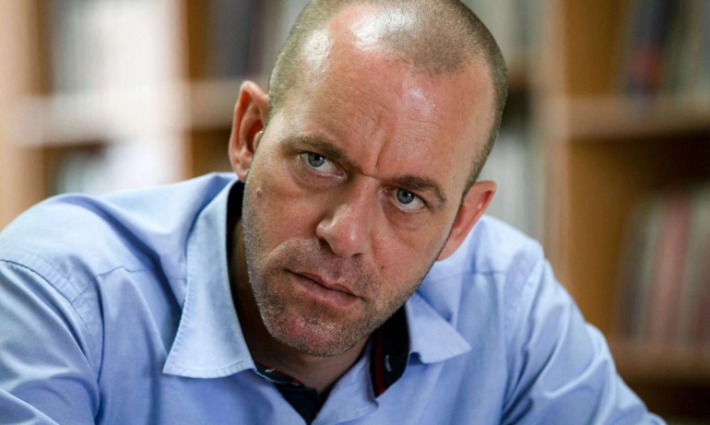 عائلة الأسير الحموري: الاحتلال لم يكتفِ بجملة الانتهاكات بحق صلاح