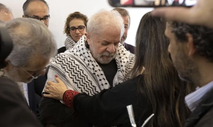 البرازيليون في فلسطين يصوتون لصالح "لولا دا سيلفا"