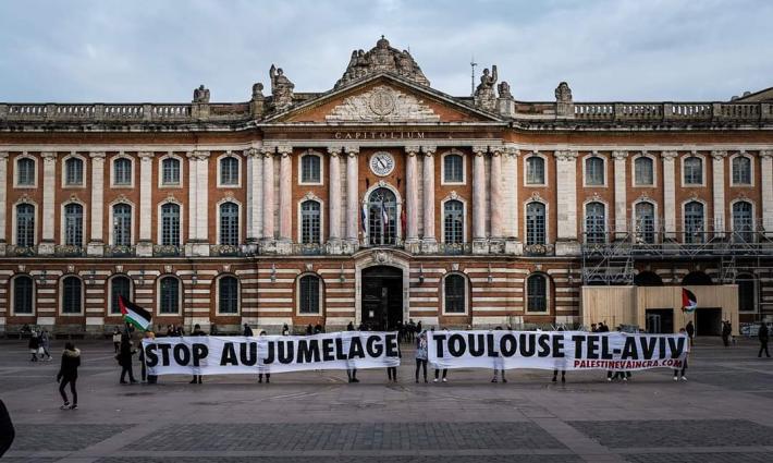 رابطة "فلسطين ستنتصر" تطالب مدينة تولوز الفرنسية بوقف تعاونها مع بلدية تل أبيب