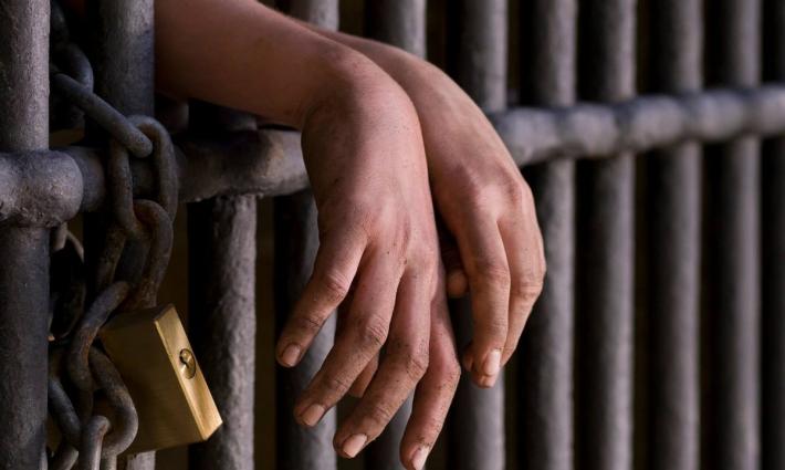 اللجنة الفلسطينية الهولندية تدين الإهمال الطبي بحق الأسرى