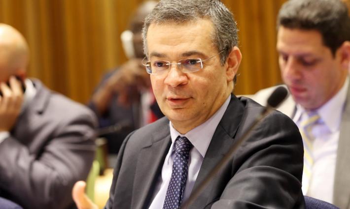 تعاطف وتضامن مع دبلوماسي مصري مهدد بالإقالة بسبب "إسرائيل"