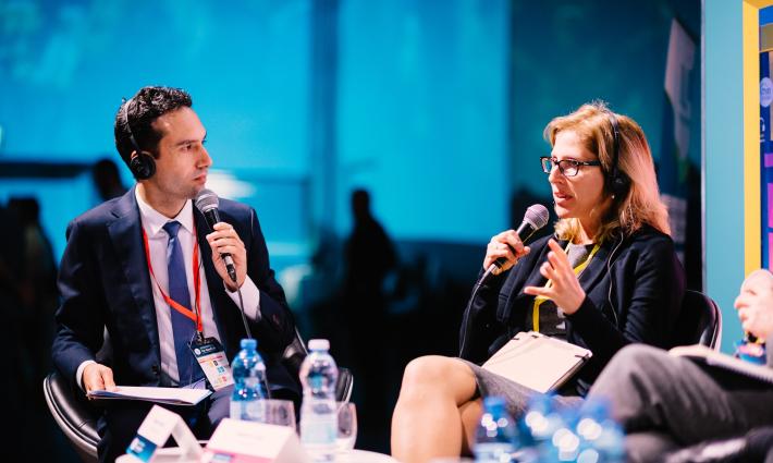 حملة تحريض إسرائيلية تدفع مسؤولة كبيرة للاستقالة من شركة عالمية