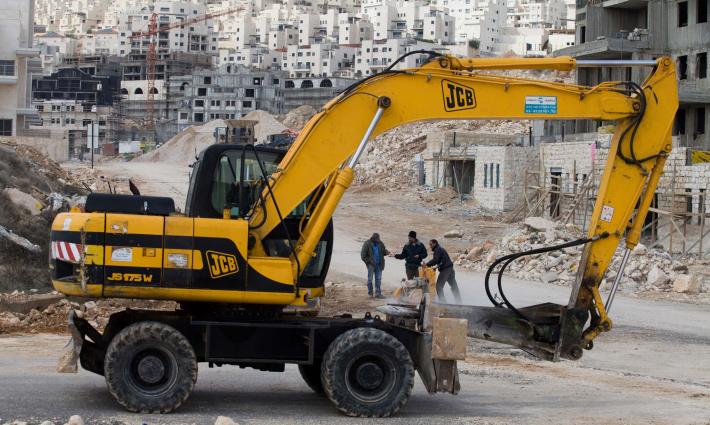 التحقيق في تورّط شركة "JCB" البريطانية بانتهاكات ضد الفلسطينيين