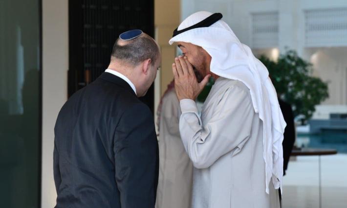ولي عهد أبوظبي يقبل دعوة بينت لزيارة "إسرائيل"