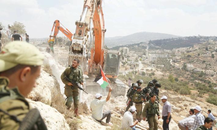 ترحيب بدعوة أكثر من 100 فنان وأكاديمي في كندا لإلغاء اتفاقية التجارة مع الاحتلال